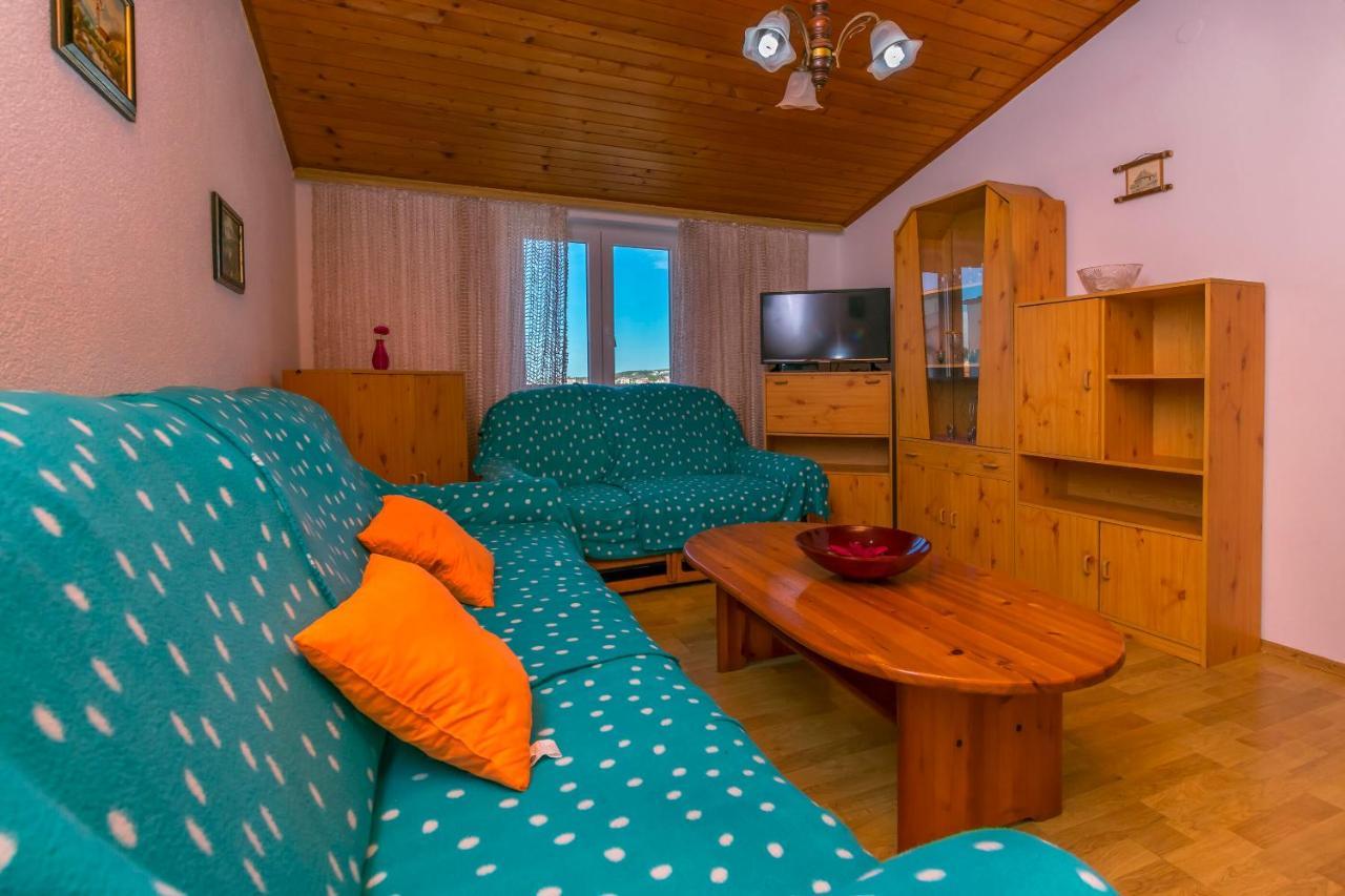 Apartment Olivera Rogoznica (Sibenik-Knin)
